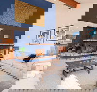 Rimrock - St Kilda Accommodation