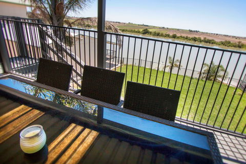 River Life - St Kilda Accommodation 9