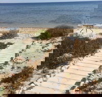 Sittin on the Beach - St Kilda Accommodation