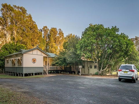 Swamp House And Bunkhouse - St Kilda Accommodation 0