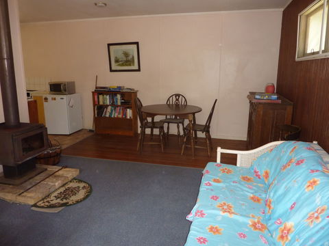 Acacia Cottages - St Kilda Accommodation 0