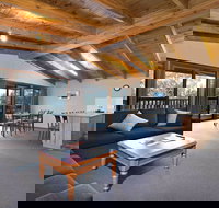 Alpine Activity Centre - St Kilda Accommodation