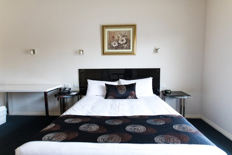 Best Western Mill Park - St Kilda Accommodation 1