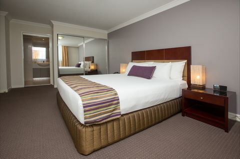 Hotel Gloria - St Kilda Accommodation 0