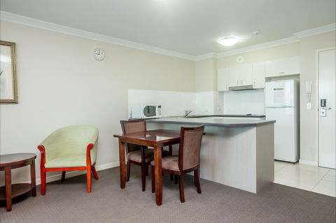 Hotel Gloria - St Kilda Accommodation 1