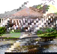 Norman Lindsay Cottage - St Kilda Accommodation