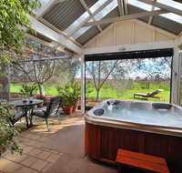 Stephanette's Cottage - St Kilda Accommodation