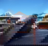 Top Deck Marion Bay - St Kilda Accommodation