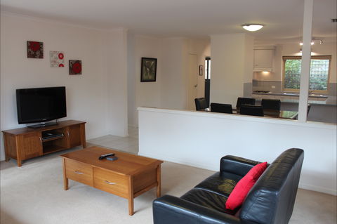 Adelaide Serviced Accommodation - Childers House - St Kilda Accommodation 1