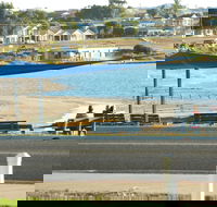 API Pelican Beach Front Apartments Kalbarri - St Kilda Accommodation
