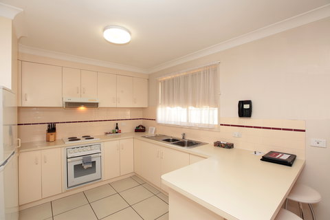 Best Western Ambassador Motor Inn And Apartments - St Kilda Accommodation 2