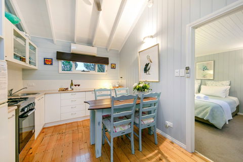 Blue Moon Cottages - St Kilda Accommodation 1