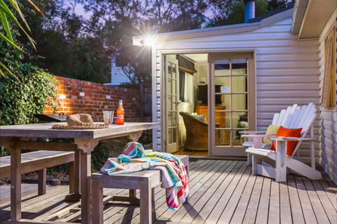 Blue Moon Cottages - St Kilda Accommodation 2