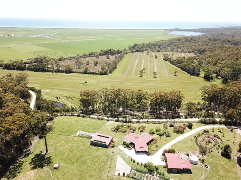 Eagle's Roost Farmstay B&B - St Kilda Accommodation 1