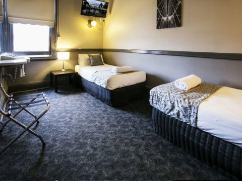 Imperial Maitland - St Kilda Accommodation 0