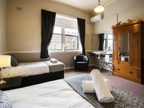 Imperial Maitland - St Kilda Accommodation 2
