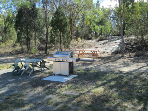Just Red Wines Vineyard Cabins - St Kilda Accommodation 1