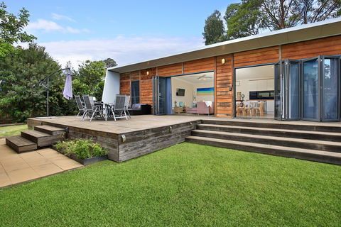 Mikora - St Kilda Accommodation 0