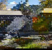 Mountain River House - St Kilda Accommodation