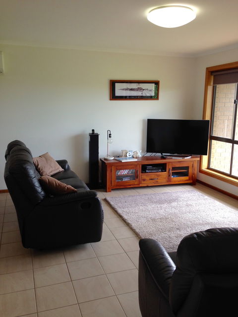 Springs Beach House - St Kilda Accommodation 0