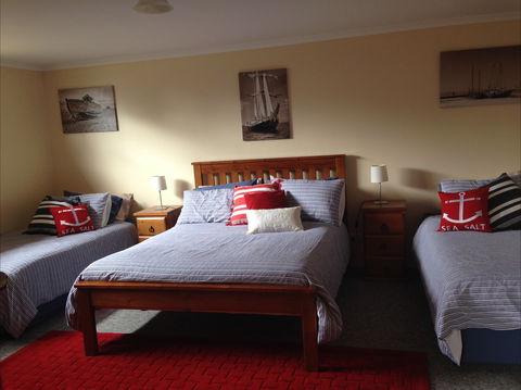 Springs Beach House - St Kilda Accommodation 1