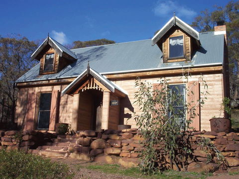 Table Top Mountain Cottages - St Kilda Accommodation 0