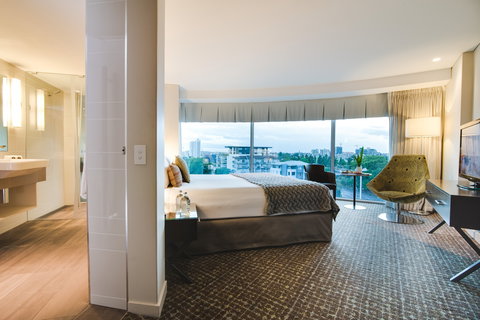 The Point Brisbane Hotel - St Kilda Accommodation 2
