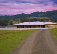 The Hill Paddock - St Kilda Accommodation