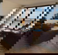 Topdeck at Snelling Beach - St Kilda Accommodation