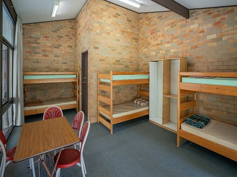 Wombeyan Caves Dormitories - St Kilda Accommodation 1