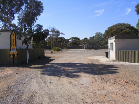 Woomera Traveller's Village And Caravan Park - St Kilda Accommodation 1