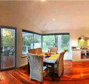 Acacia Chalets - St Kilda Accommodation