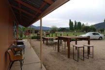 The Araluen Valley Hotel - St Kilda Accommodation 4
