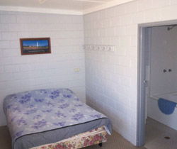 Balranald Caravan Park - St Kilda Accommodation 1
