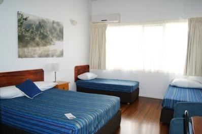 Diggers Tavern - St Kilda Accommodation 3