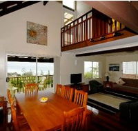 Bonny Hills Beach House - St Kilda Accommodation