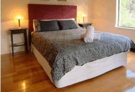 Island Brook Estate Chalets & Winery - St Kilda Accommodation 3