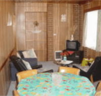 Dunsmore Holiday Unit - St Kilda Accommodation