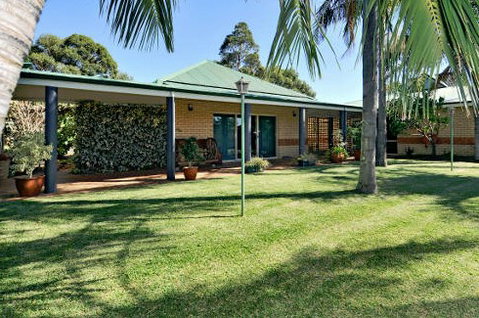 Drakesbrook Hotel Motel - St Kilda Accommodation 5