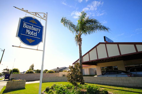 Bunbury Serviced Apartments - St Kilda Accommodation 0