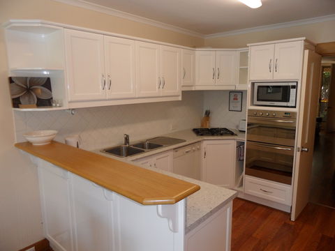 Adelaide Serviced Accommodation - Archer Townhouse - St Kilda Accommodation 2