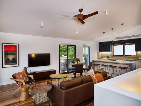 Art House Townhouses - St Kilda Accommodation 2