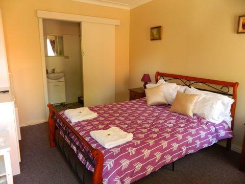 Beaufort House - St Kilda Accommodation 0