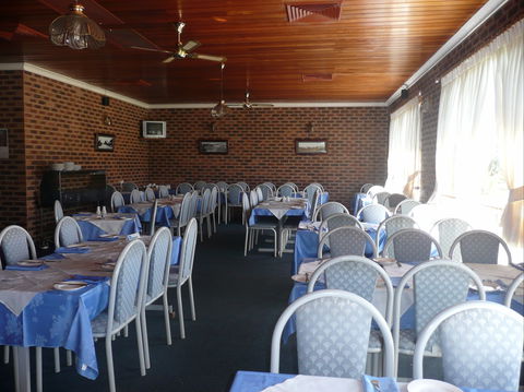 Big Trout Motor Inn - St Kilda Accommodation 1