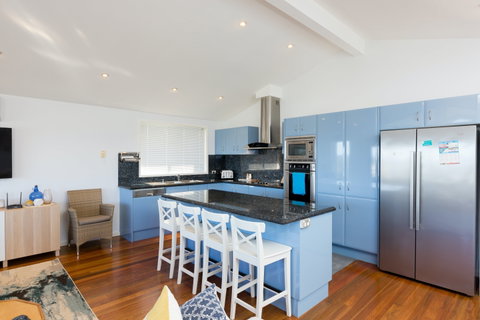 Blue Waters At Gerroa - St Kilda Accommodation 1