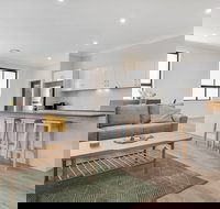 Crooked Lane - St Kilda Accommodation