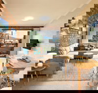 Ellswood 9 - St Kilda Accommodation