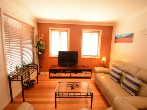 Emaroo Tramway Cottage - St Kilda Accommodation 1