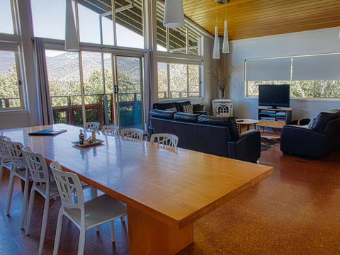 Feathertop  Accommodation - St Kilda Accommodation 1