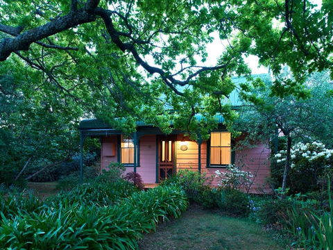 Hawthorne Cottage: Blackheath - St Kilda Accommodation 0